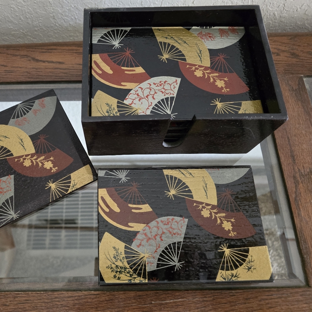 Vintage Lacquerware Japanese Sushi Plate Set